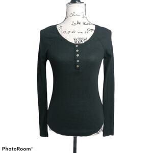 Belle Du Jour Henley Black Top Size Small